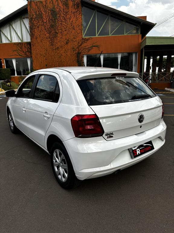VOLKSWAGEN Gol - Foto