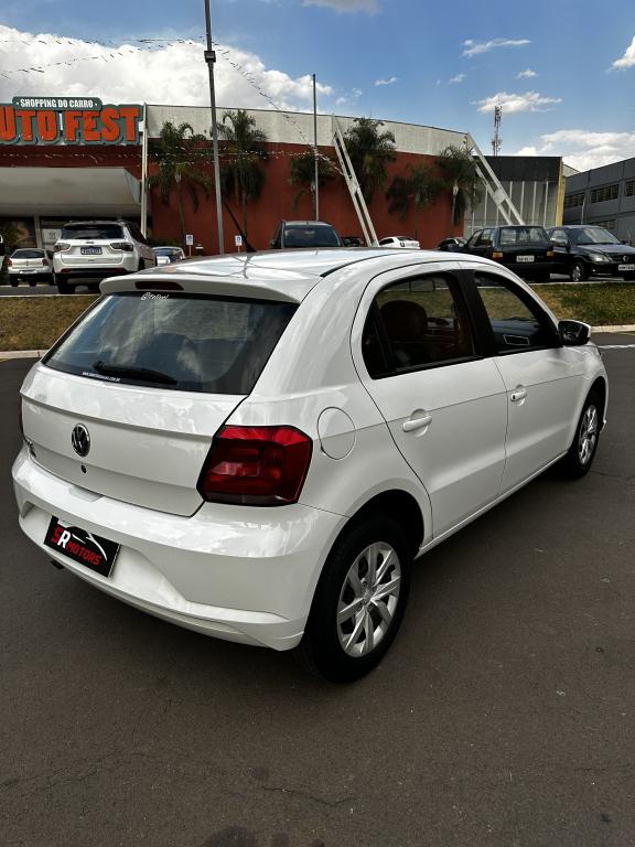 VOLKSWAGEN Gol - Foto
