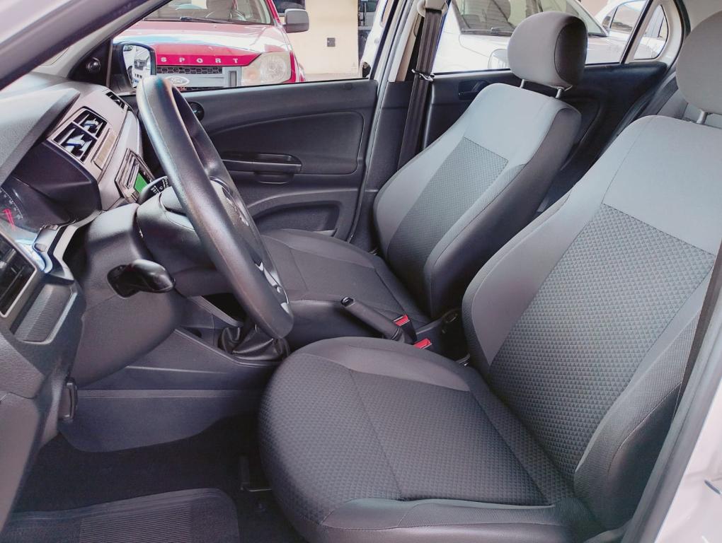 VOLKSWAGEN Gol - Foto