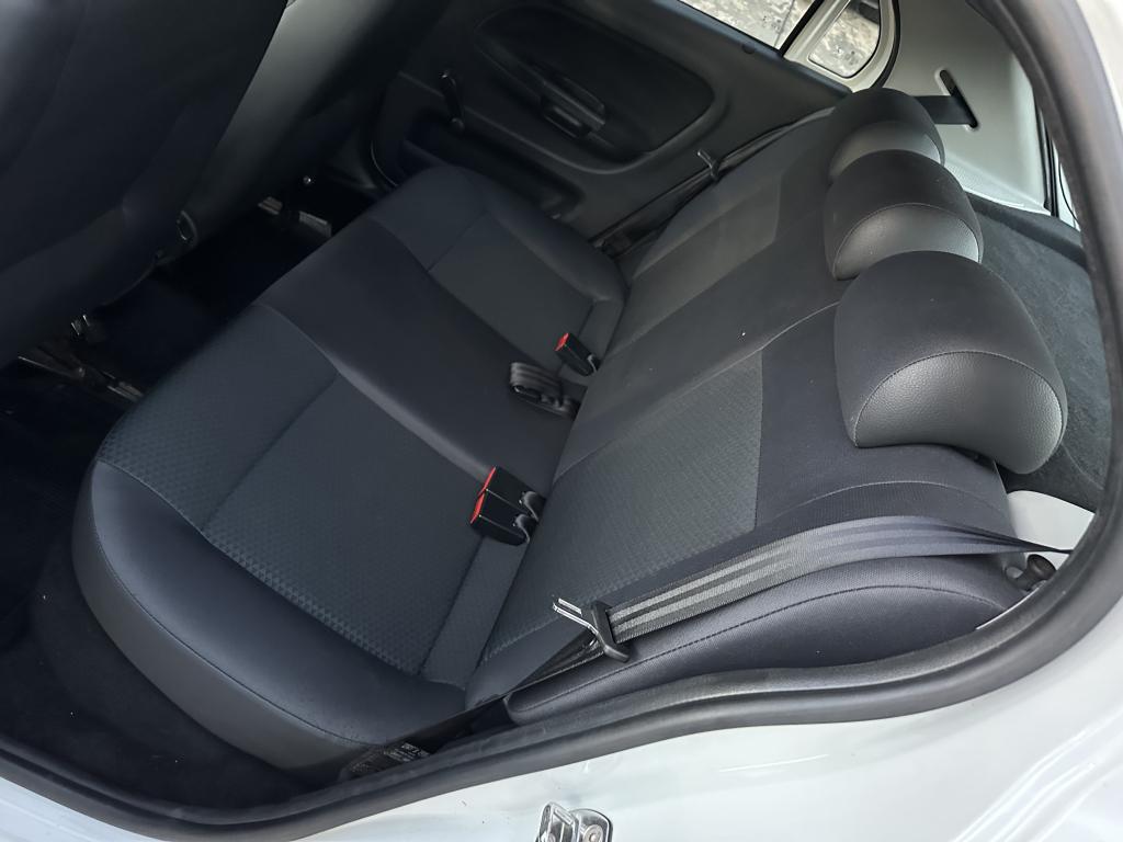 VOLKSWAGEN Gol - Foto