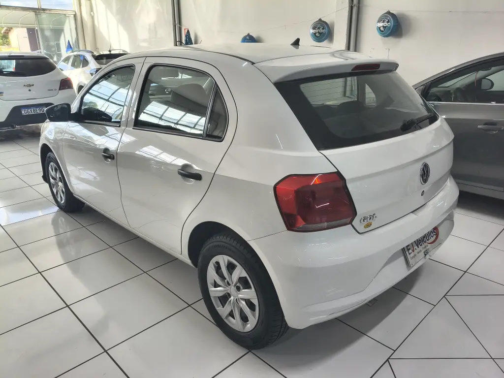 VOLKSWAGEN Gol - Foto