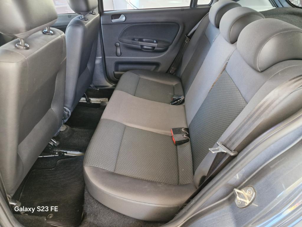 VOLKSWAGEN Gol - Foto