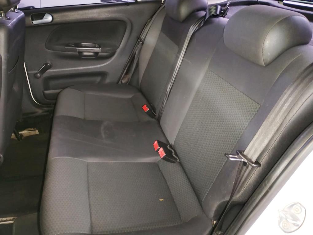 VOLKSWAGEN Gol - Foto