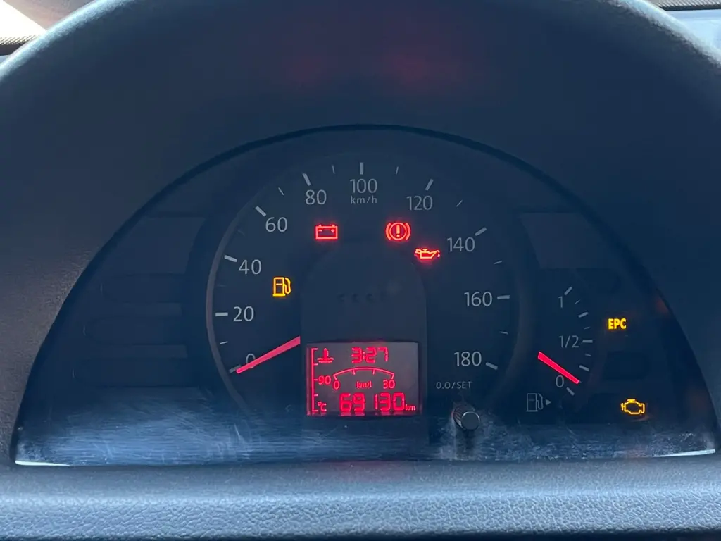 VOLKSWAGEN Gol - Foto