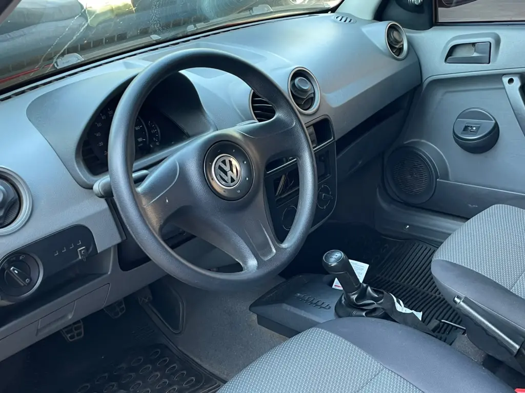 VOLKSWAGEN Gol - Foto