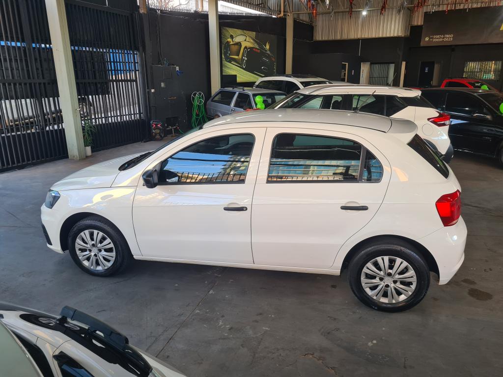 VOLKSWAGEN Gol