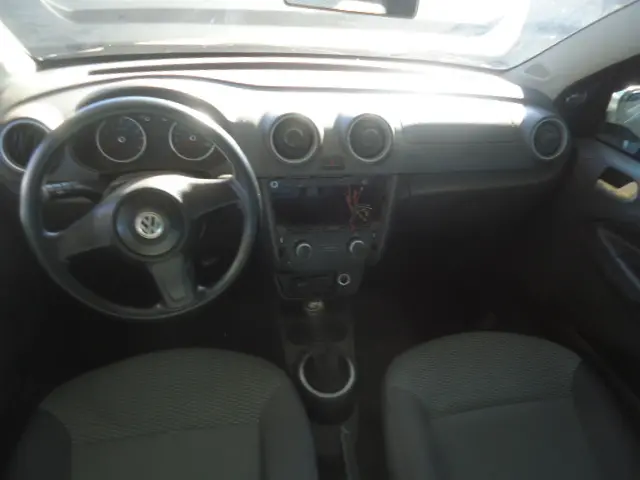 VOLKSWAGEN Gol - Foto