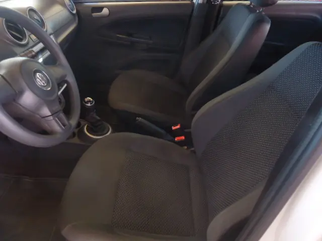 VOLKSWAGEN Gol - Foto
