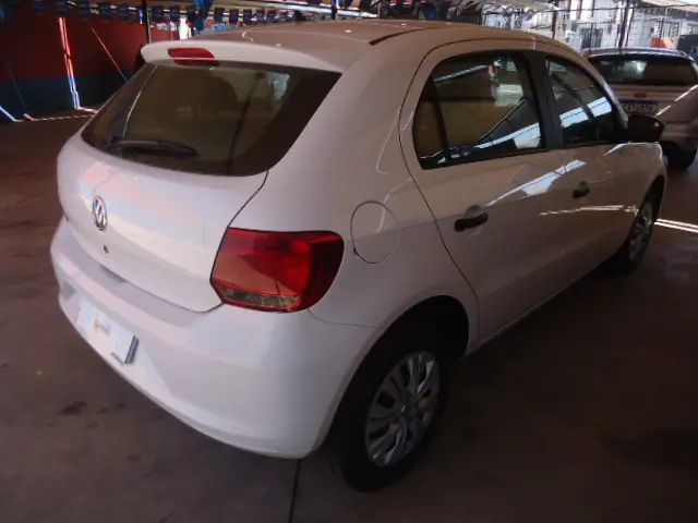 VOLKSWAGEN Gol - Foto