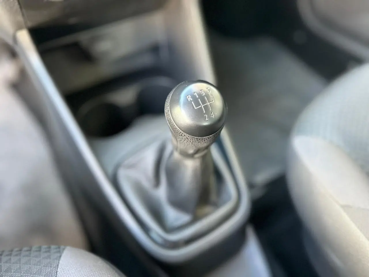 VOLKSWAGEN Gol - Foto