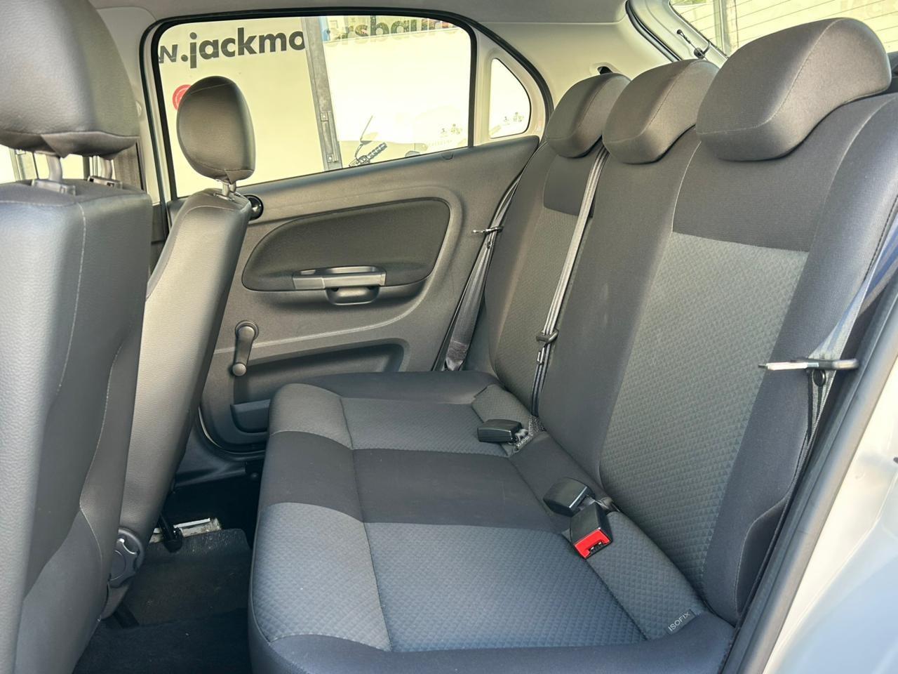 VOLKSWAGEN Gol - Foto