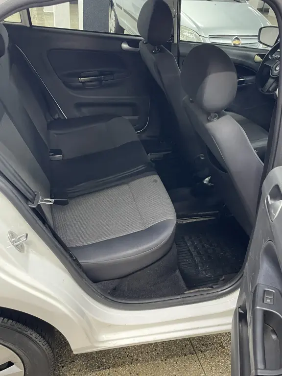 VOLKSWAGEN Gol - Foto