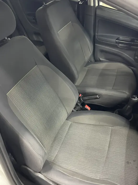 VOLKSWAGEN Gol - Foto