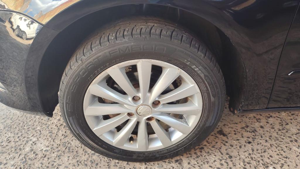 VOLKSWAGEN Gol - Foto