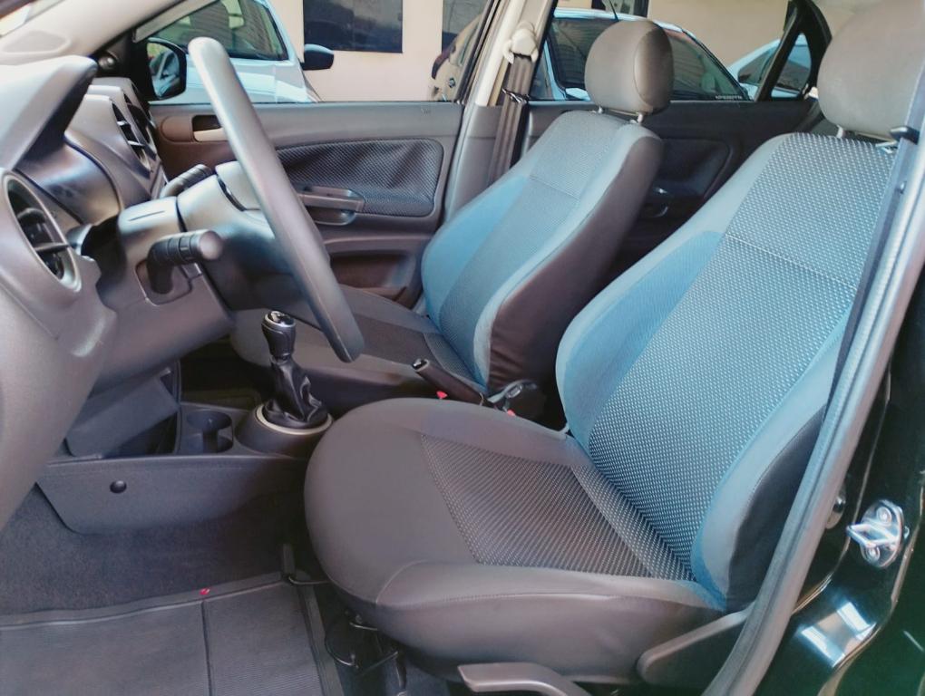 VOLKSWAGEN Gol - Foto