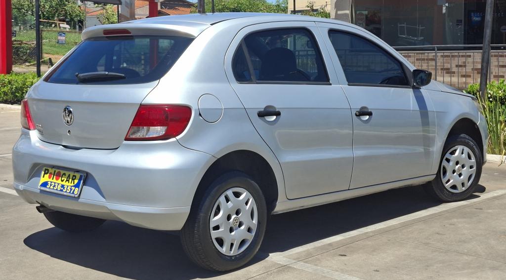 VOLKSWAGEN Gol - Foto