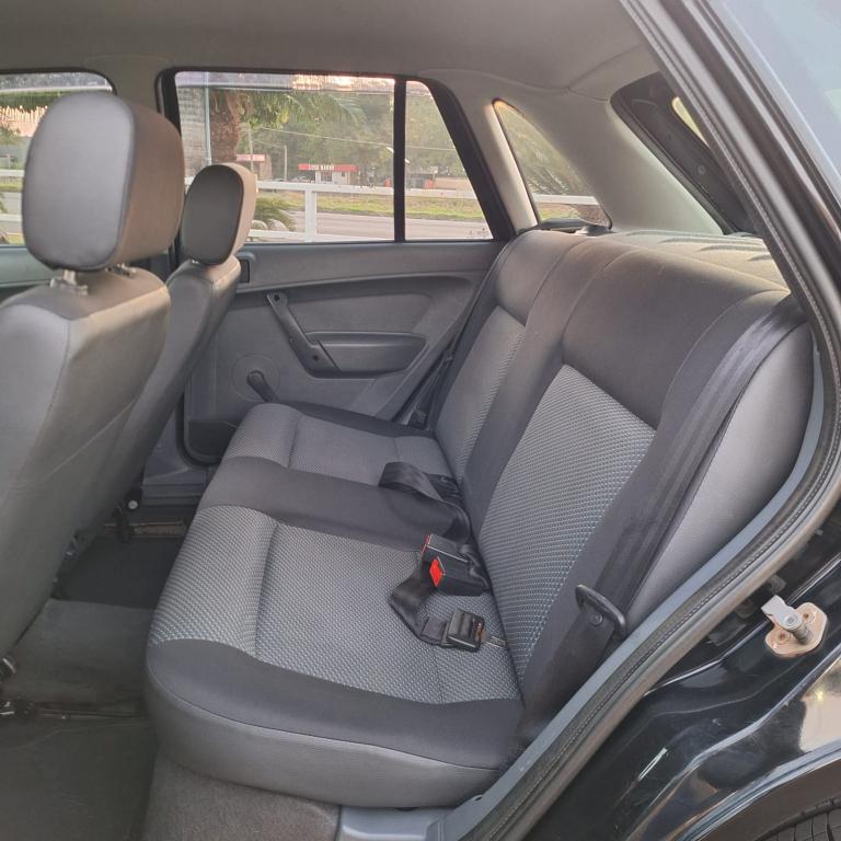 VOLKSWAGEN Gol - Foto