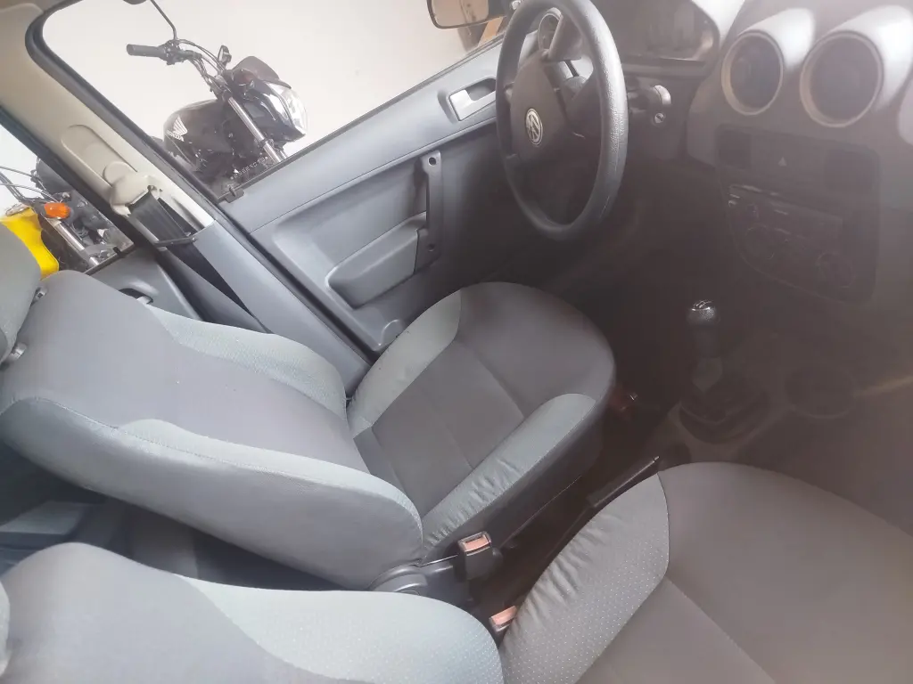 VOLKSWAGEN Gol - Foto