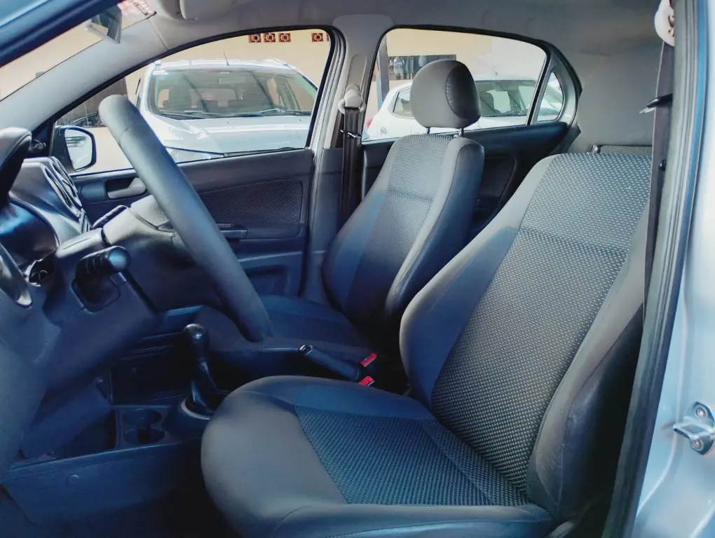 VOLKSWAGEN Gol - Foto