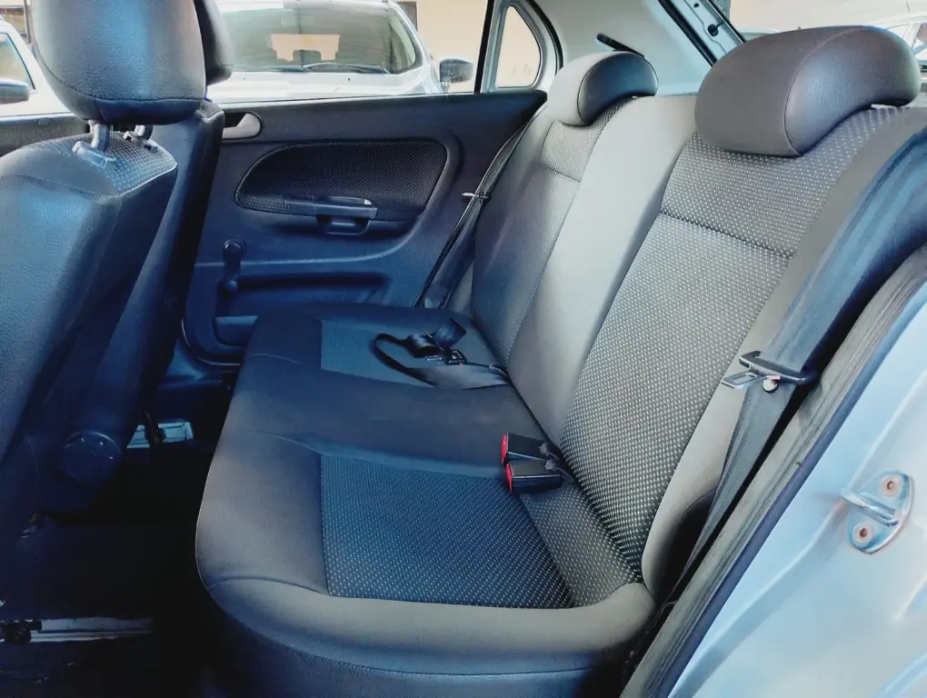 VOLKSWAGEN Gol - Foto