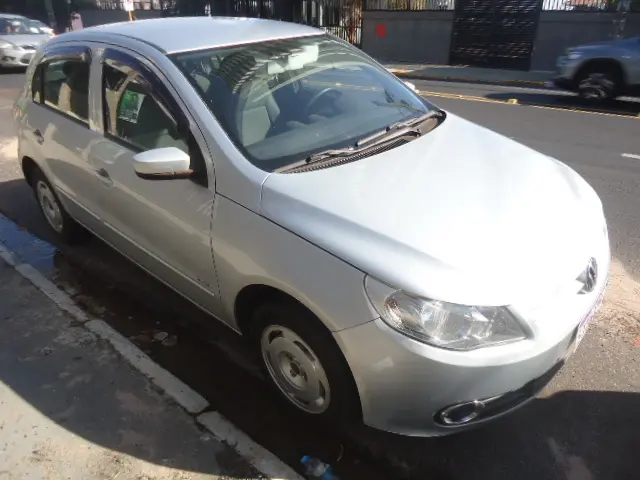 VOLKSWAGEN Gol - Foto