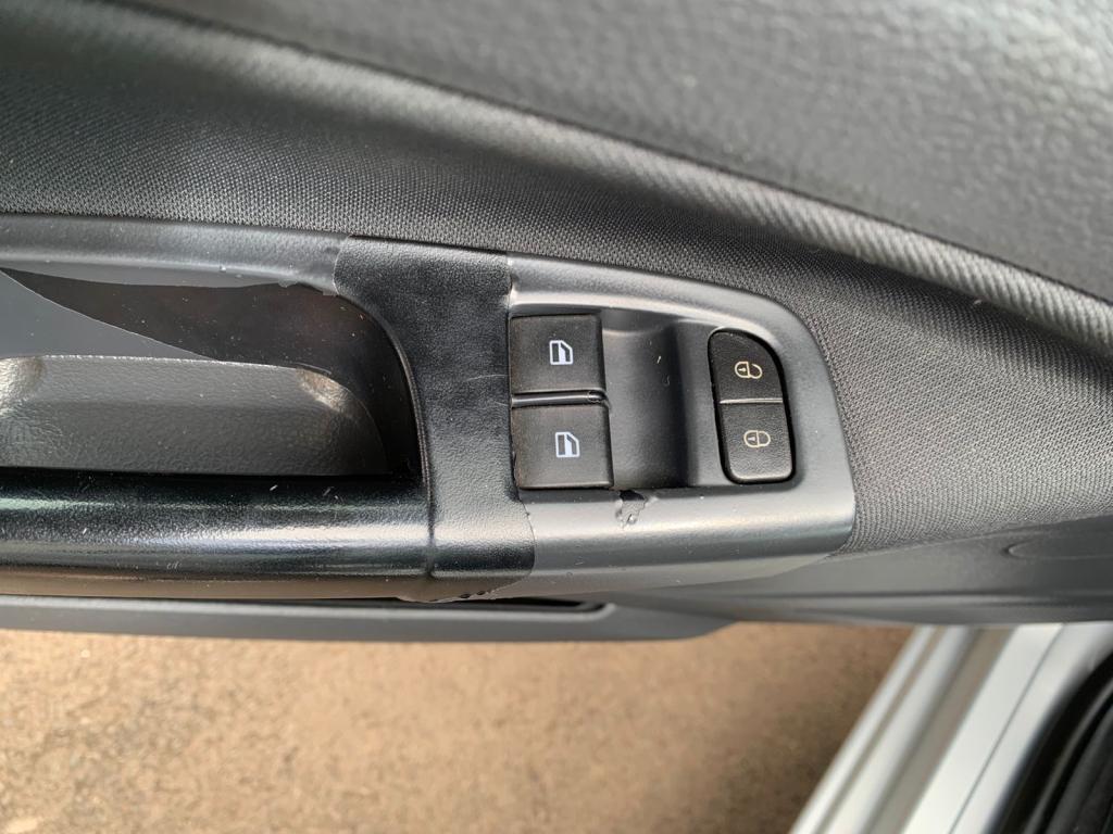 VOLKSWAGEN Gol - Foto