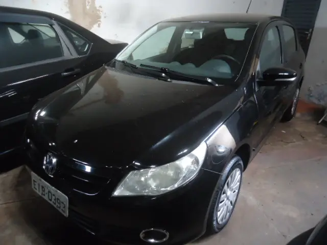 VOLKSWAGEN Gol