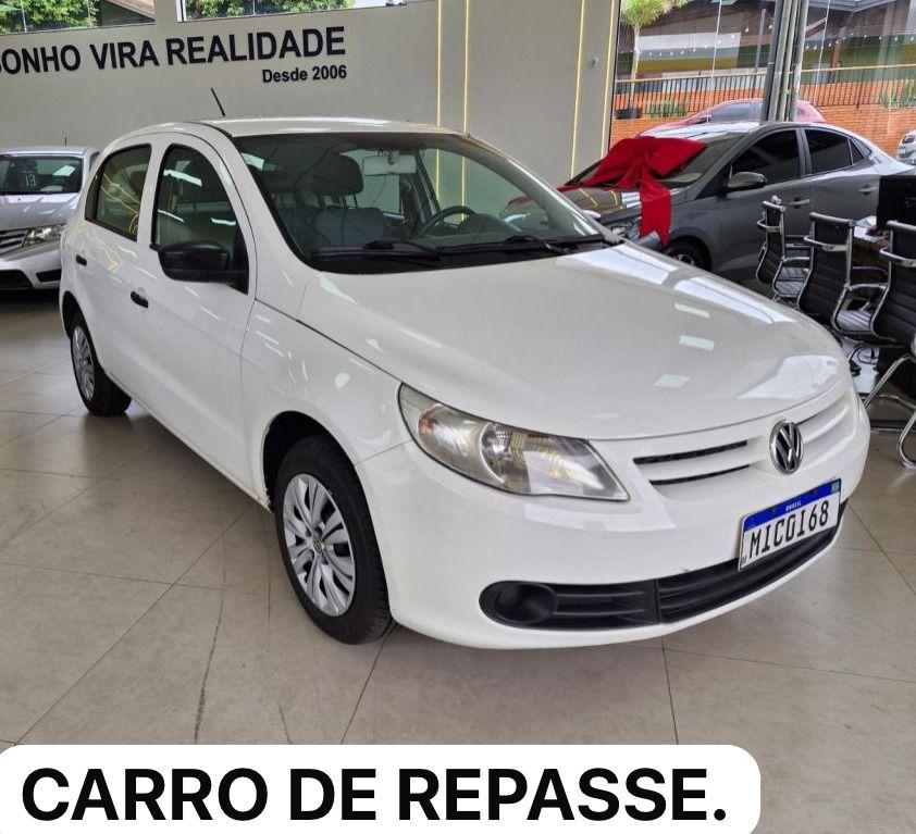 VOLKSWAGEN Gol