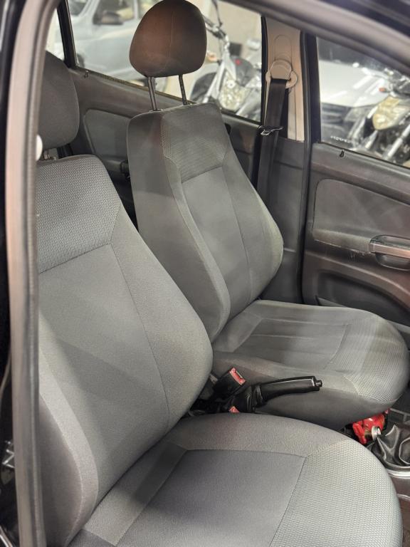 VOLKSWAGEN Gol - Foto