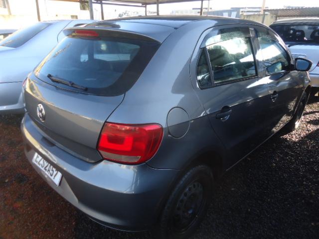 VOLKSWAGEN Gol - Foto