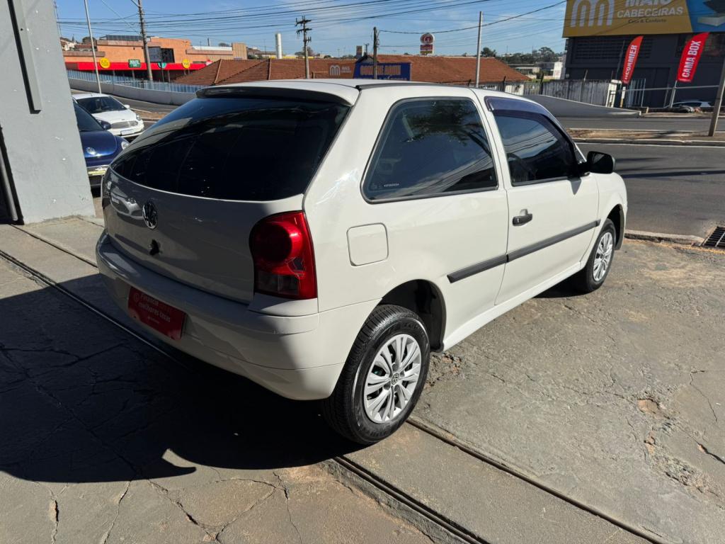 VOLKSWAGEN Gol - Foto