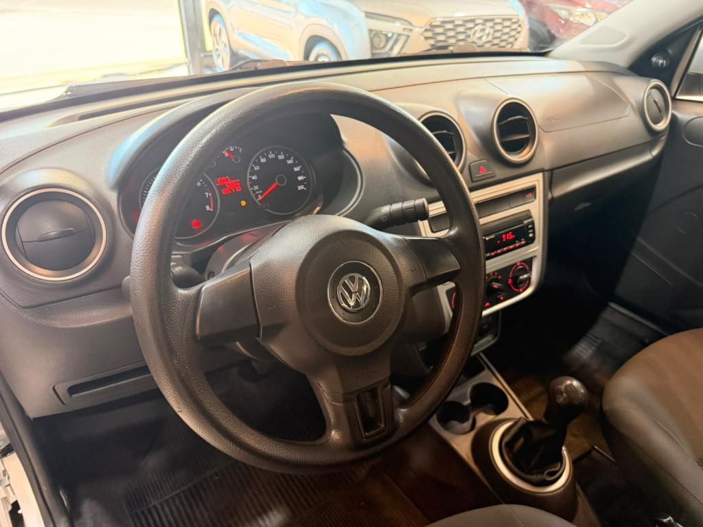 VOLKSWAGEN Gol - Foto