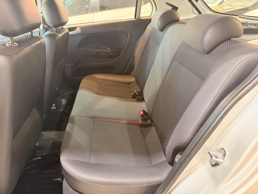 VOLKSWAGEN Gol - Foto