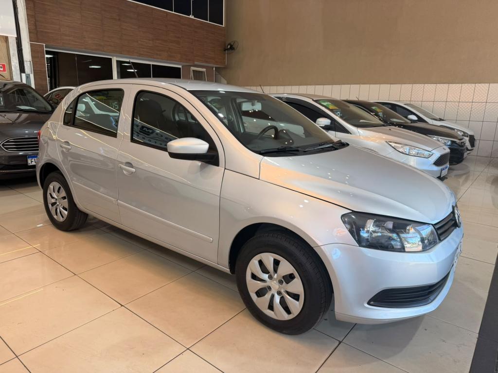 VOLKSWAGEN Gol - Foto