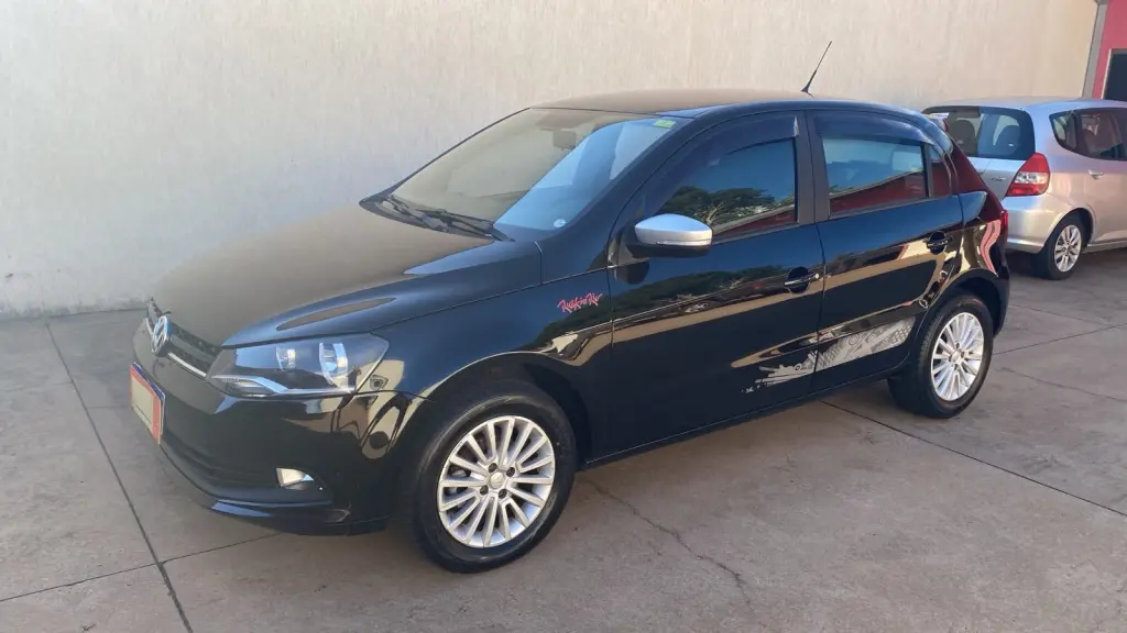 VOLKSWAGEN Gol