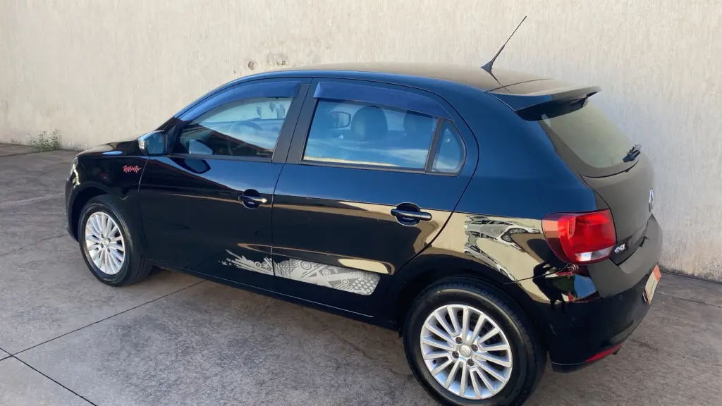 VOLKSWAGEN Gol - Foto