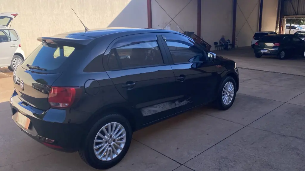 VOLKSWAGEN Gol - Foto