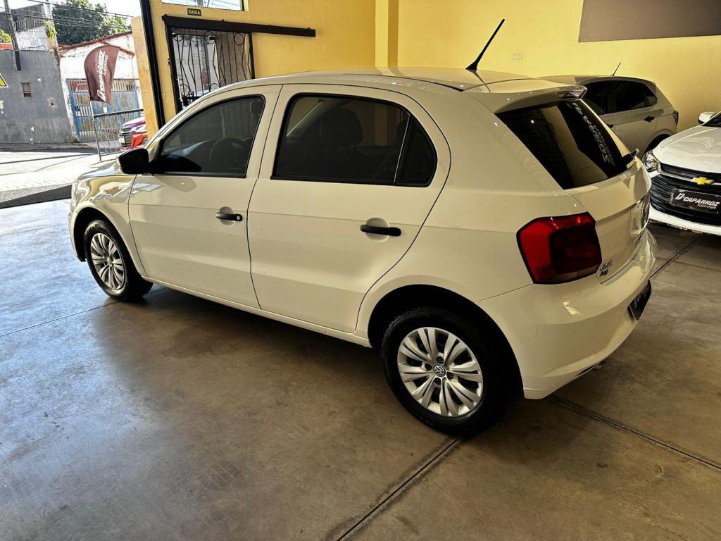 VOLKSWAGEN Gol - Foto