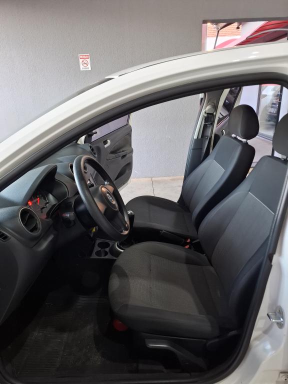 VOLKSWAGEN Gol - Foto