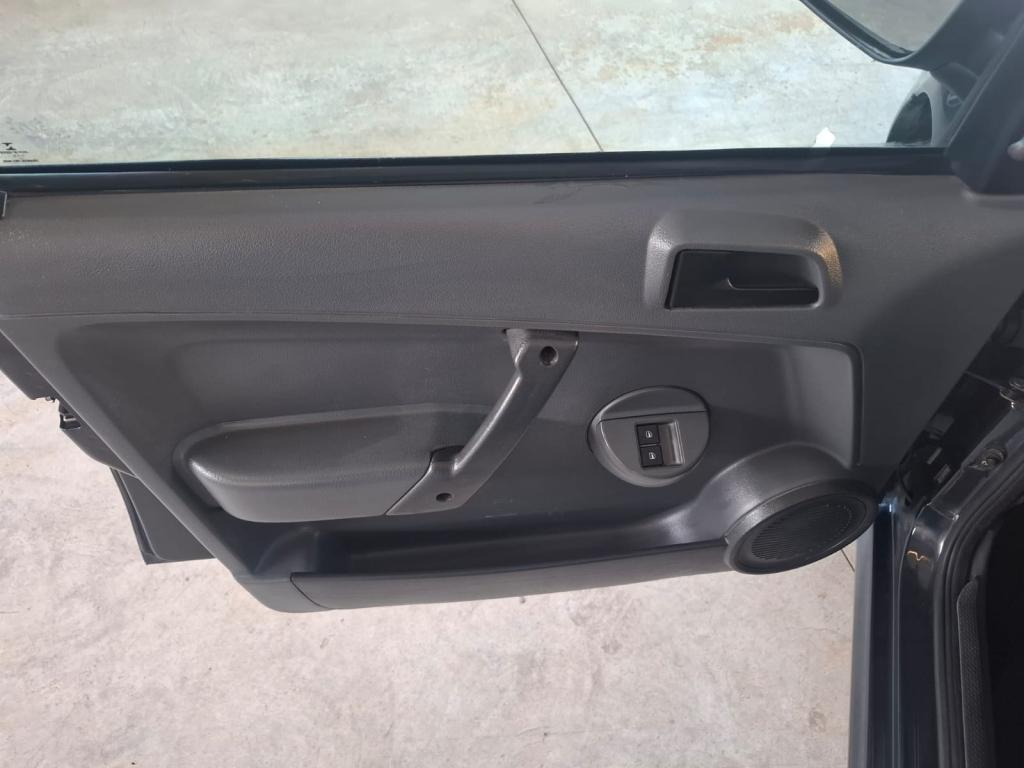 VOLKSWAGEN Gol - Foto