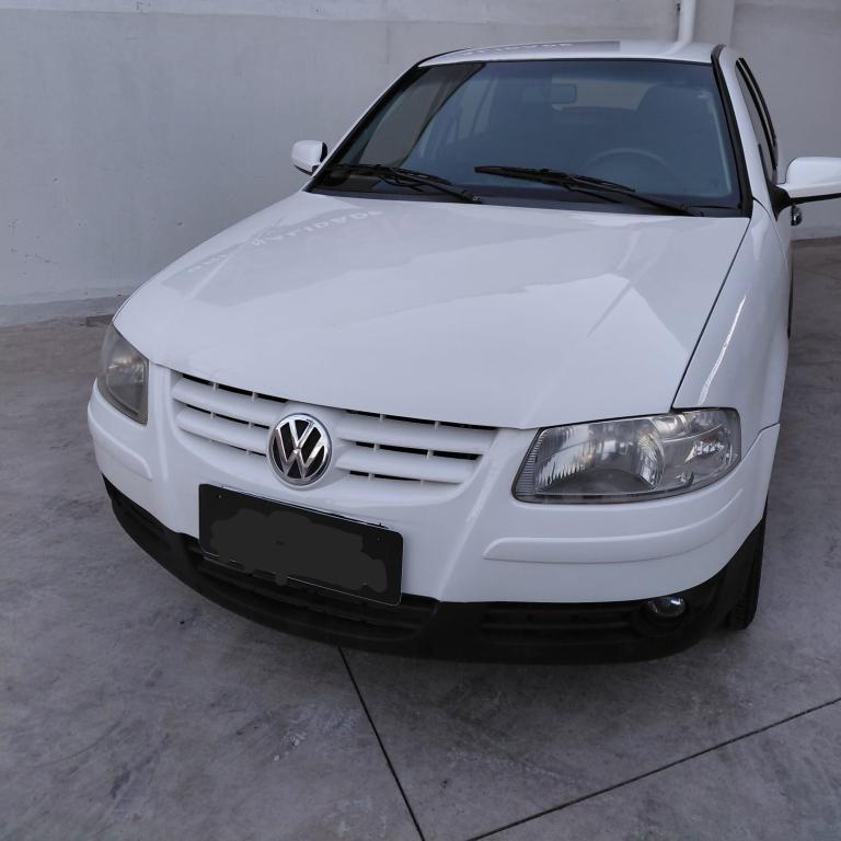 VOLKSWAGEN Gol