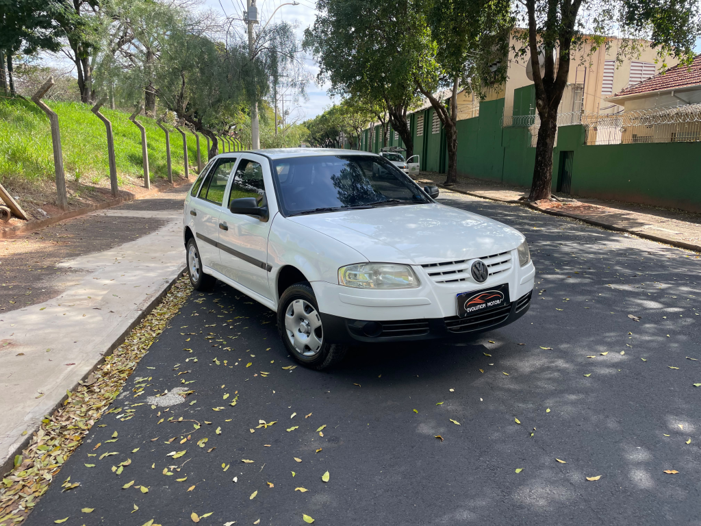 VOLKSWAGEN Gol - Foto