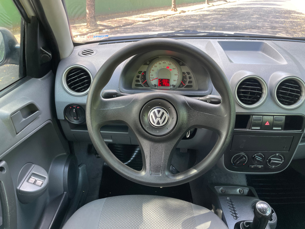 VOLKSWAGEN Gol - Foto