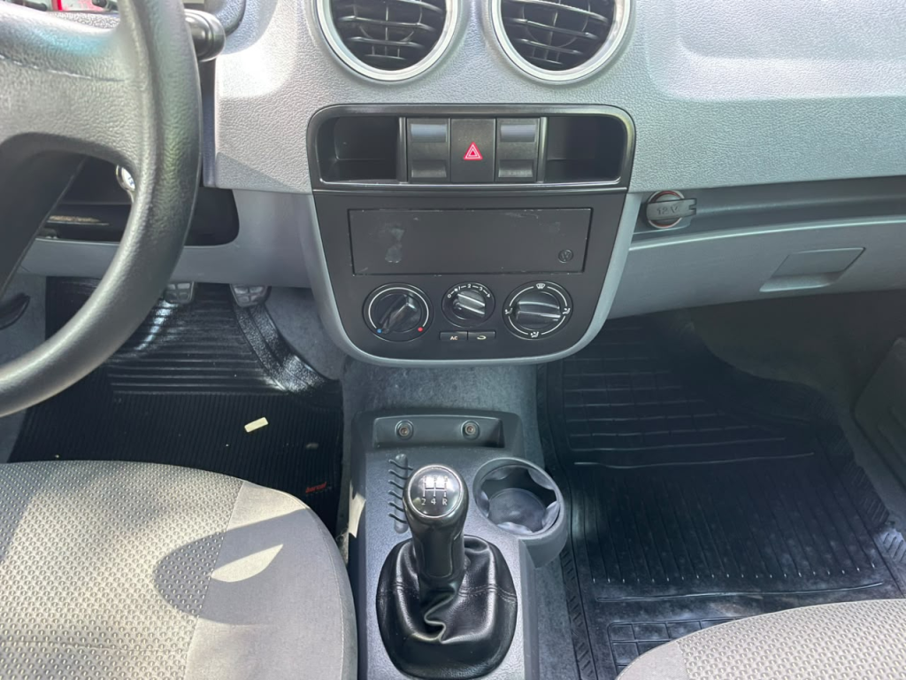 VOLKSWAGEN Gol - Foto