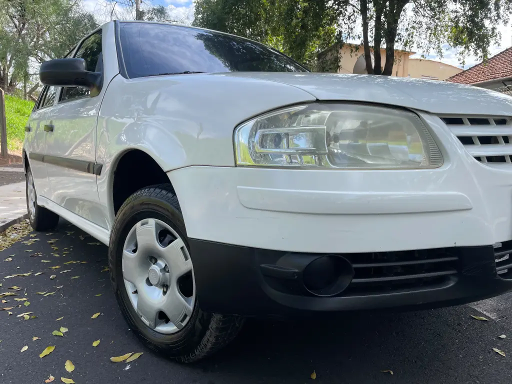 VOLKSWAGEN Gol - Foto