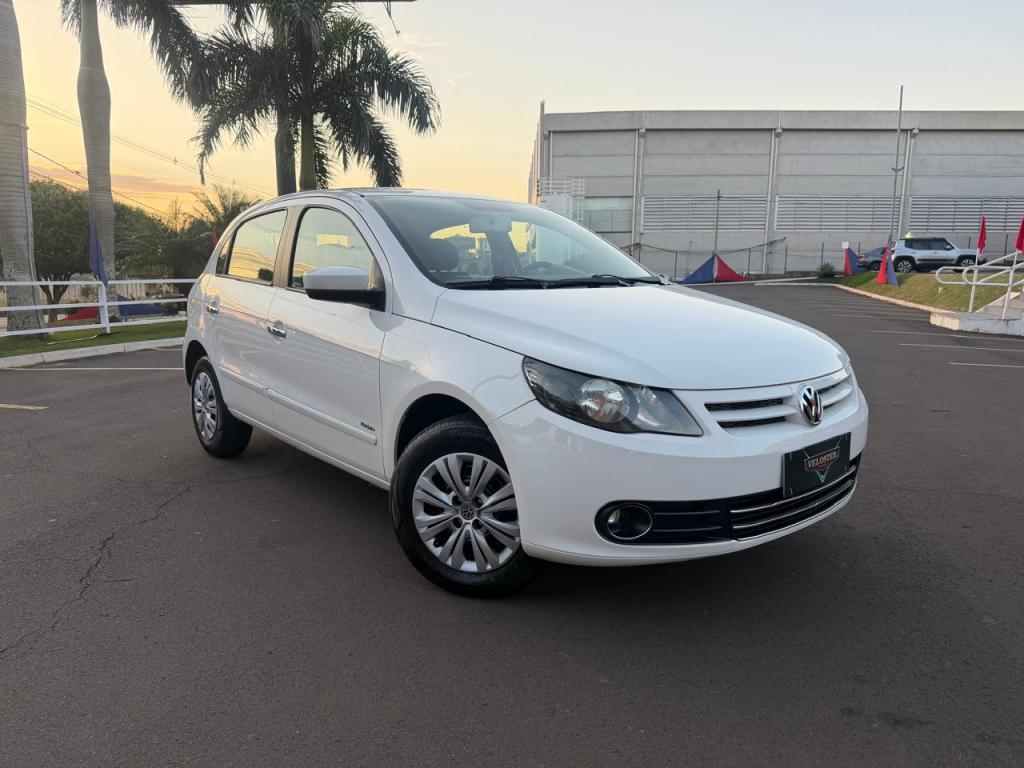 VOLKSWAGEN Gol