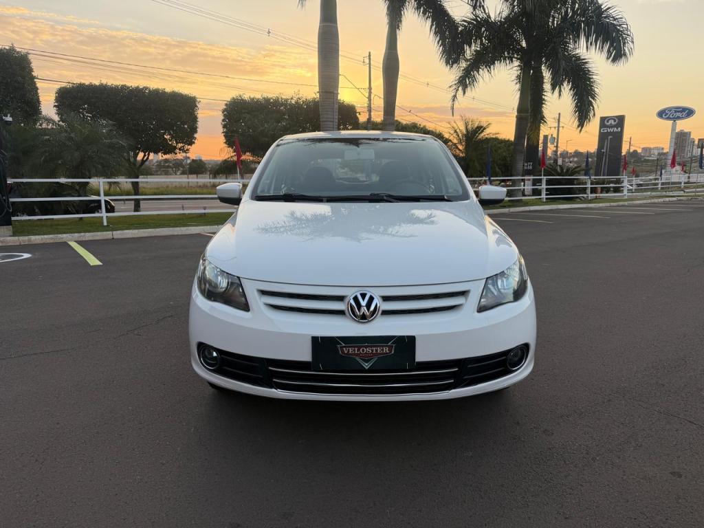 VOLKSWAGEN Gol - Foto