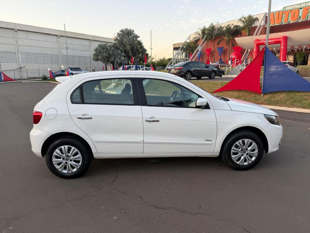 VOLKSWAGEN Gol - Foto