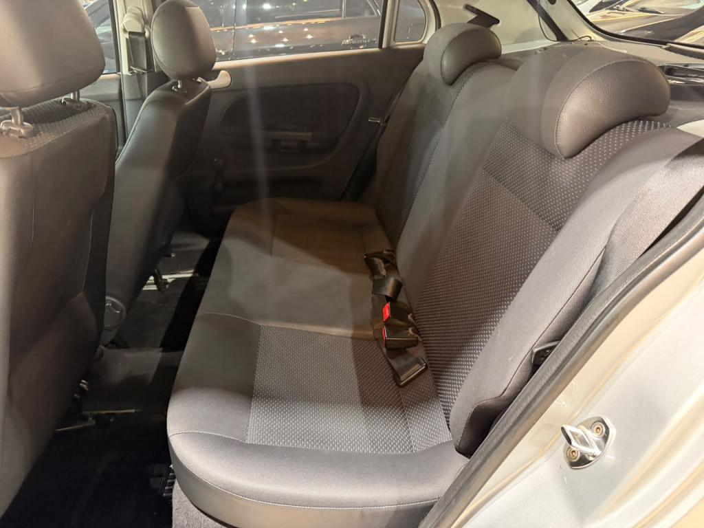 VOLKSWAGEN Gol - Foto