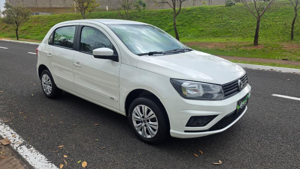 VOLKSWAGEN Gol